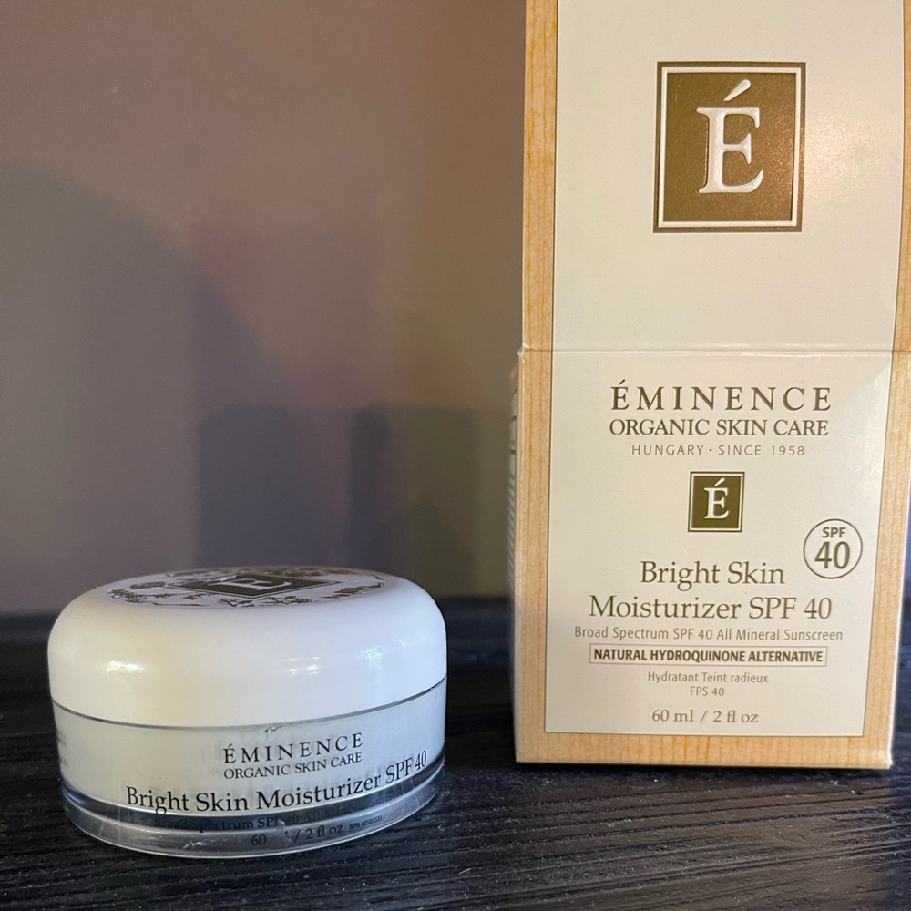 Eminence Organic Skin Care Bright Skin Moisturizer SPF 40 2 fl. oz